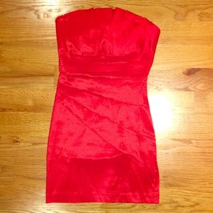 NWOT- Forever 21 red strapless bodycon dress